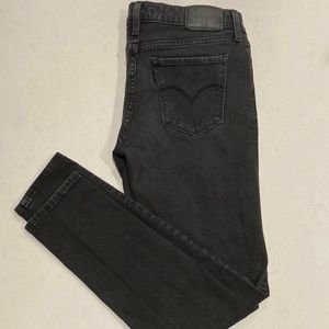 EUC Levis 711 Skinny Jeans in 🖤 black